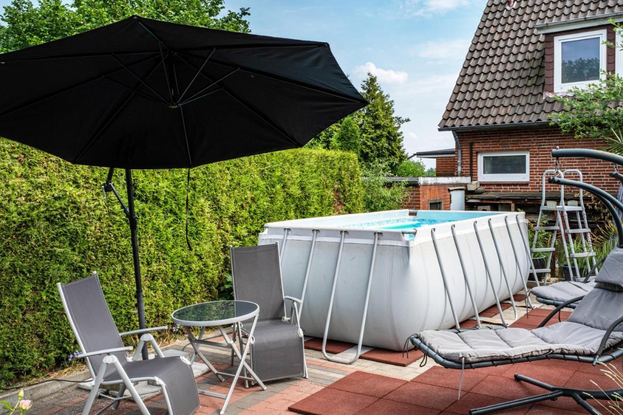 Ferienwohnung Am Elbstrom シュターデ エクステリア 写真
